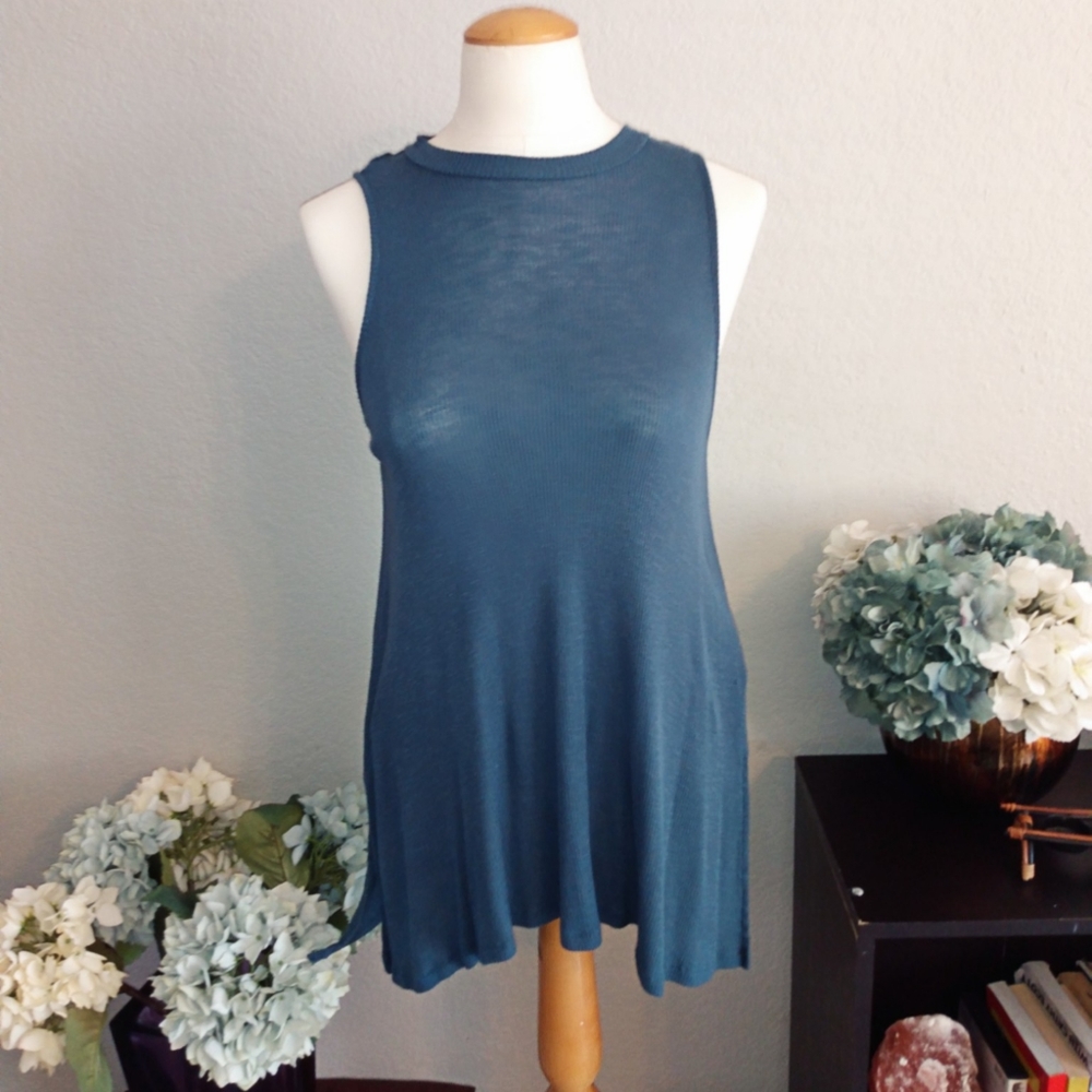 Pink Republic sleeveless tunic top sz M